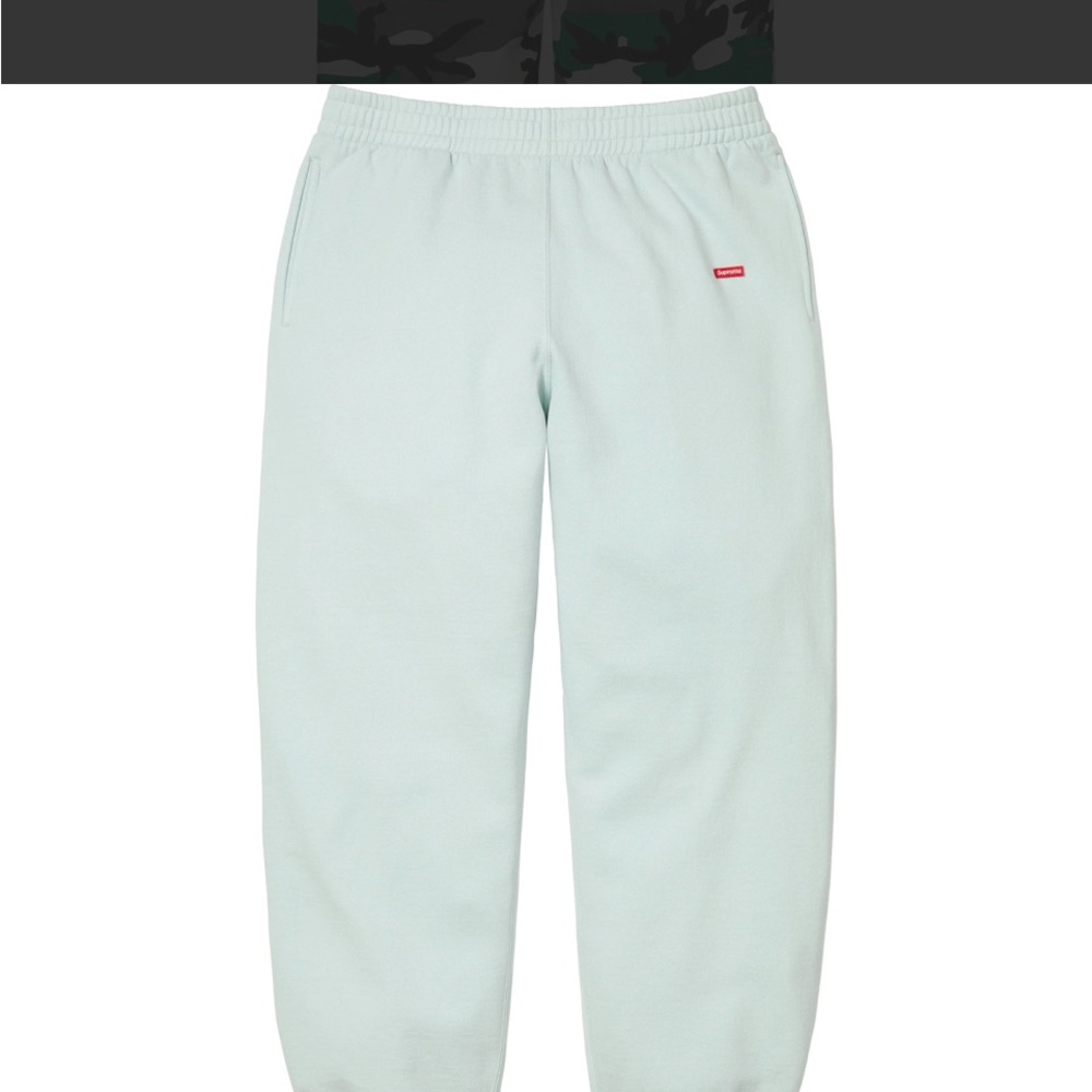 Supreme small box sweat pants. Brand new. Always Authentic 🩵 Pale blue. L